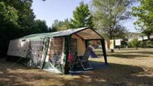 Emplacement tente Camping New Rabioux 3 étoiles Alpes du Sud Serre Ponçon Durance