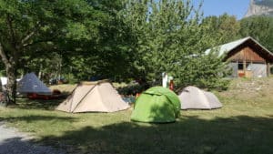 Emplacement tente Camping New Rabioux 3 étoiles Alpes du Sud Serre Ponçon Durance
