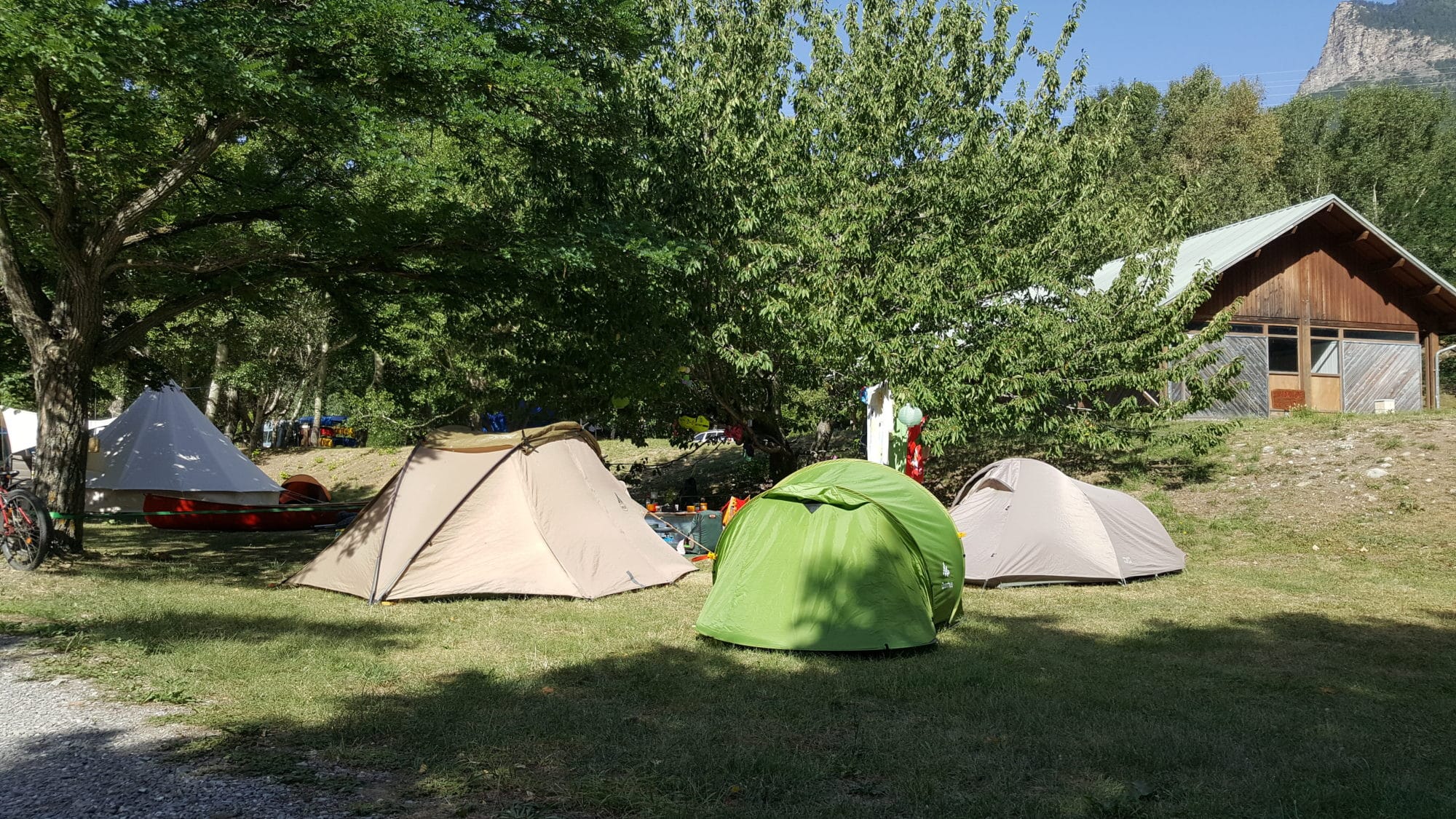 20170802 102224 001 - Emplacement de Tente, caravane ou camping-car